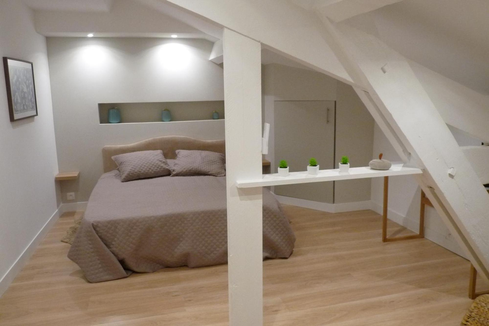 Castel Enchante Nizza Zimmer foto